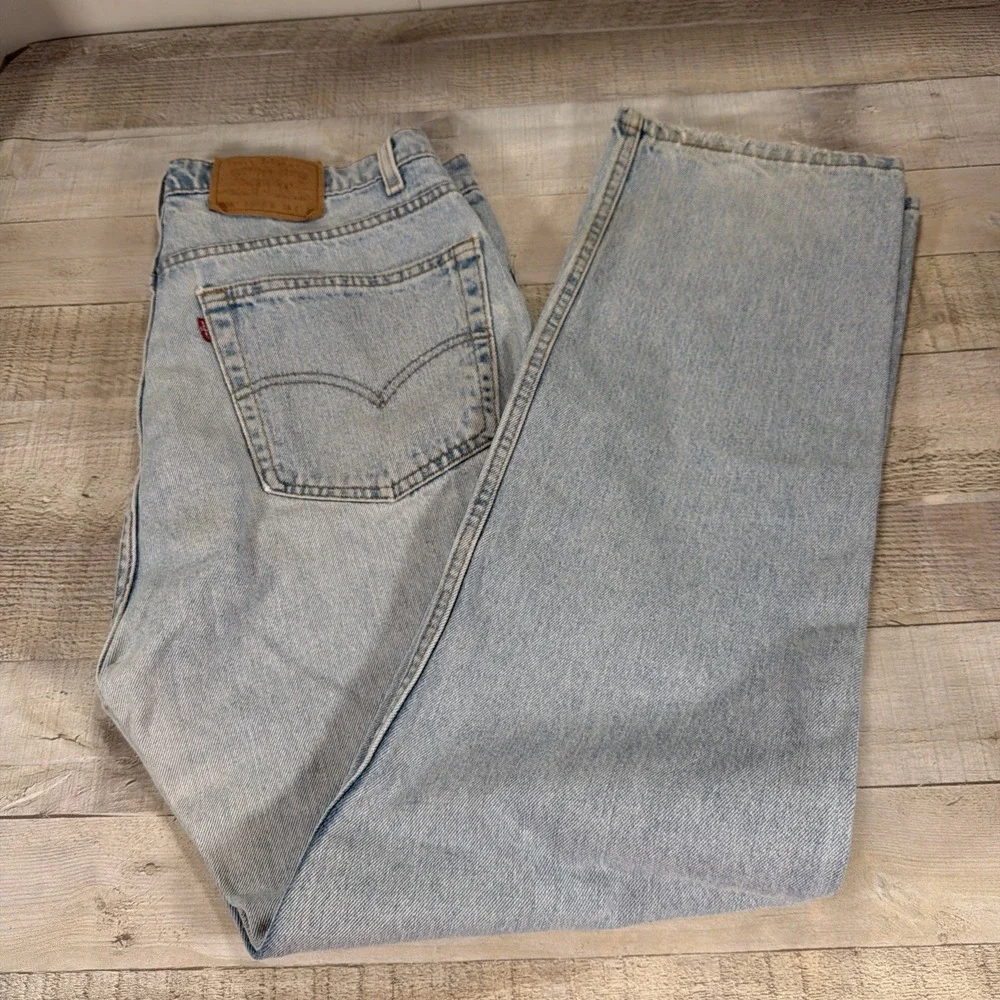 Vintage Levis 505 Jeans Mens Size 38x32 Light Wash Made In USA 90's  Denim Pants
